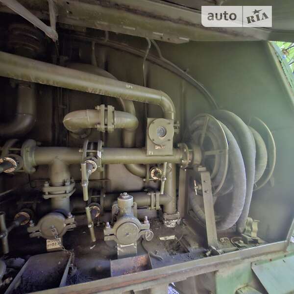 Бензовоз МАЗ 5337 1991 в Первомайске