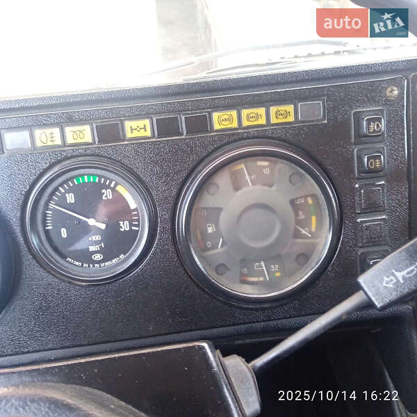 Самосвал МАЗ 555102 2008 в Городке