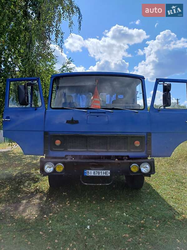 Самосвал МАЗ 5551 1992 в Хороле