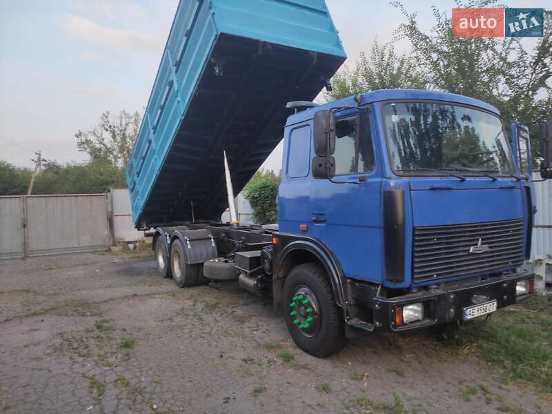 Самосвал МАЗ 630305 2010 в 