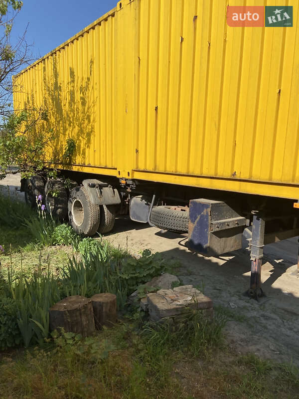 Контейнеровоз МАЗ 8132 2001 в Черкасах фото 4 Контейнеровоз МАЗ 8132 2001 в Черкасах