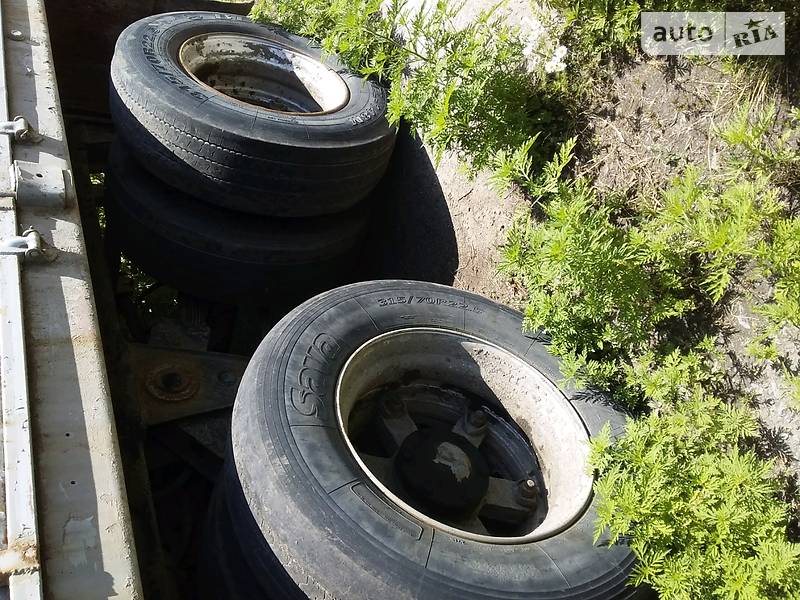 Бортовой полуприцеп МАЗ 9397 1993 в Оратове
