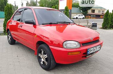 Седан Mazda 121 1994 в Одессе