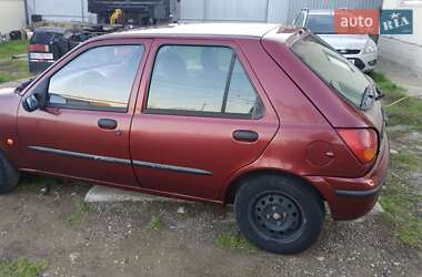 Хэтчбек Mazda 121 2000 в Одессе