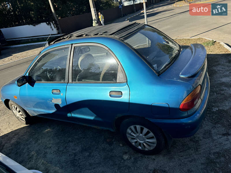 Седан Mazda 121 1992 в Ирпене