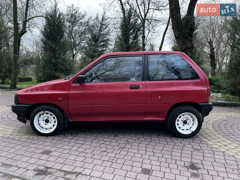 Хэтчбек Mazda 121 1988 в Запорожье