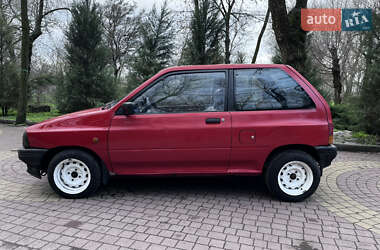 Хэтчбек Mazda 121 1988 в 