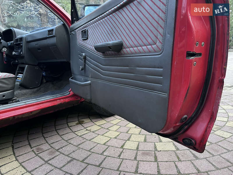 Хэтчбек Mazda 121 1988 в Запорожье
