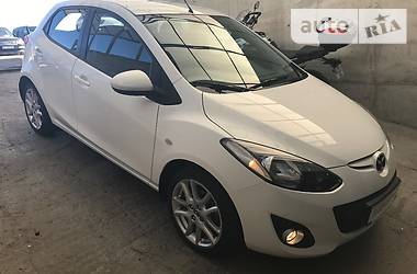 Хэтчбек Mazda 2 2014 в Киеве