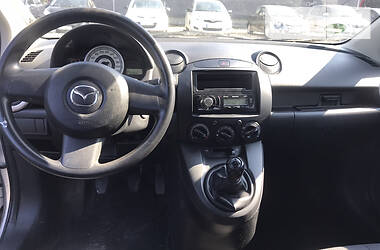 Хетчбек Mazda 2 2009 в 
