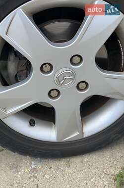 Хетчбек Mazda 2 2005 в Хмельницькому