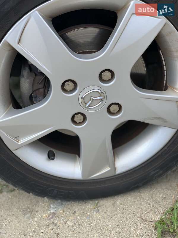 Хетчбек Mazda 2 2005 в Хмельницькому