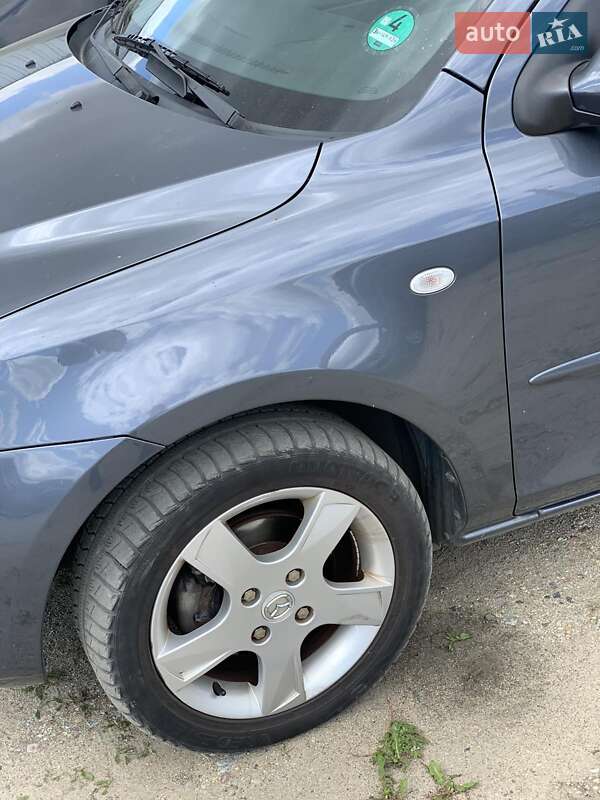 Хетчбек Mazda 2 2005 в Хмельницькому