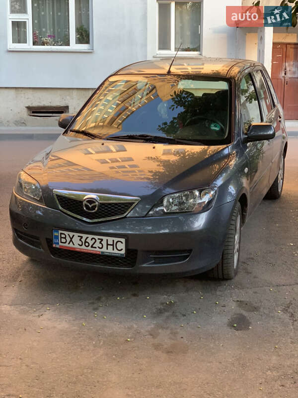 Хетчбек Mazda 2 2005 в Хмельницькому