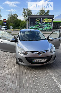 Хэтчбек Mazda 2 2011 в Ровно