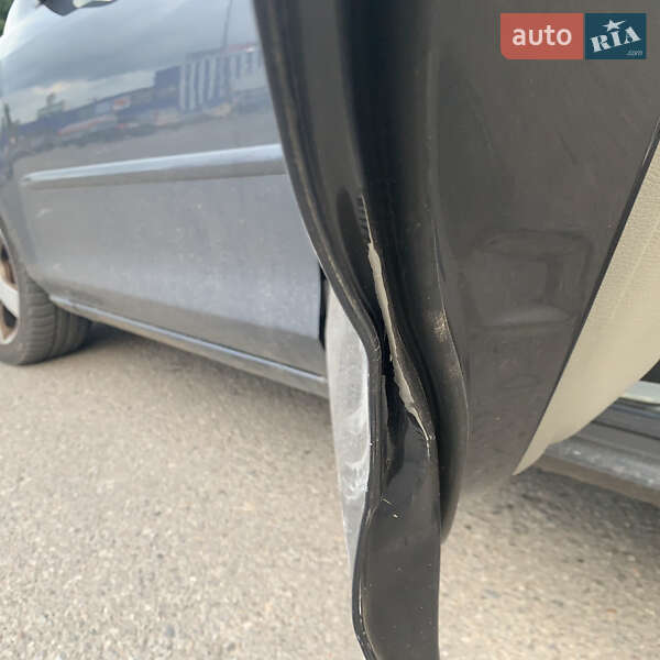 Хетчбек Mazda 2 2005 в Хмельницькому