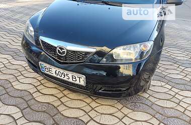 Хэтчбек Mazda 2 2003 в 