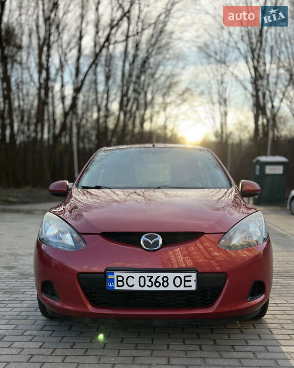 Хэтчбек Mazda 2 2008 в Киеве
