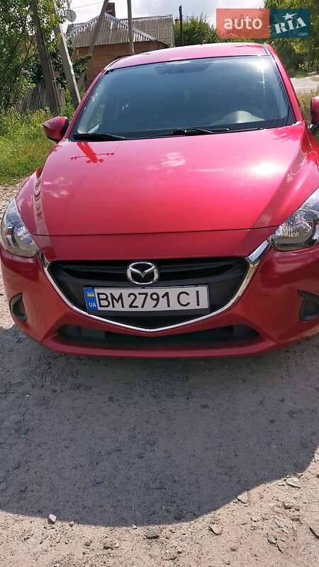Mazda 2, photos from the listing