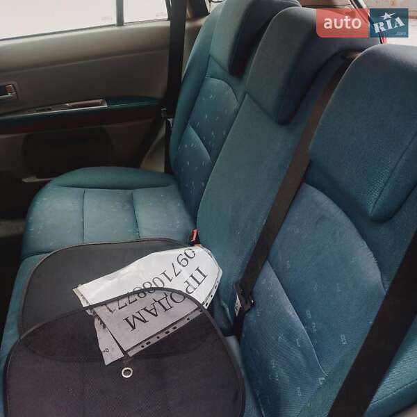 Хэтчбек Mazda 2 2004 в Киеве