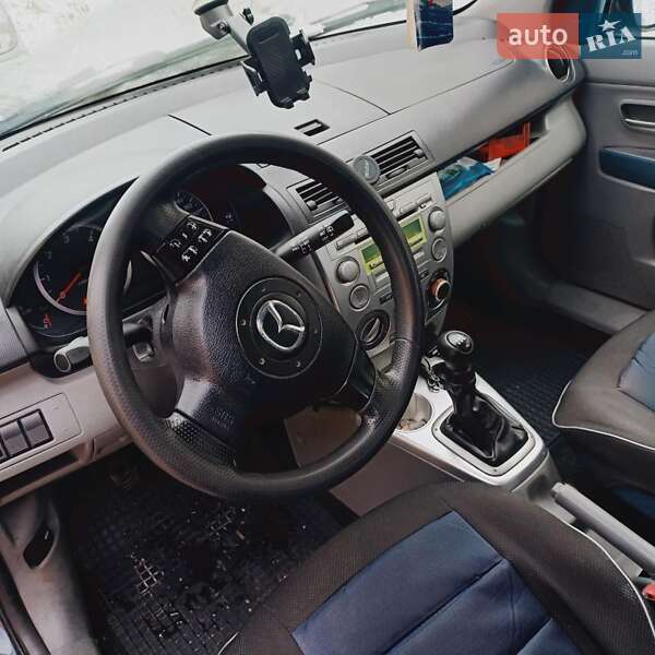 Хэтчбек Mazda 2 2004 в Киеве