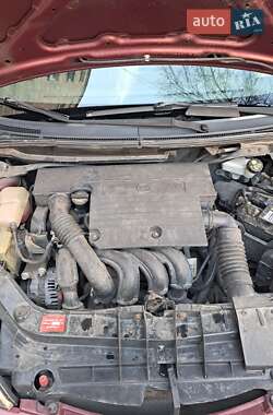 Хэтчбек Mazda 2 2007 в Коростене