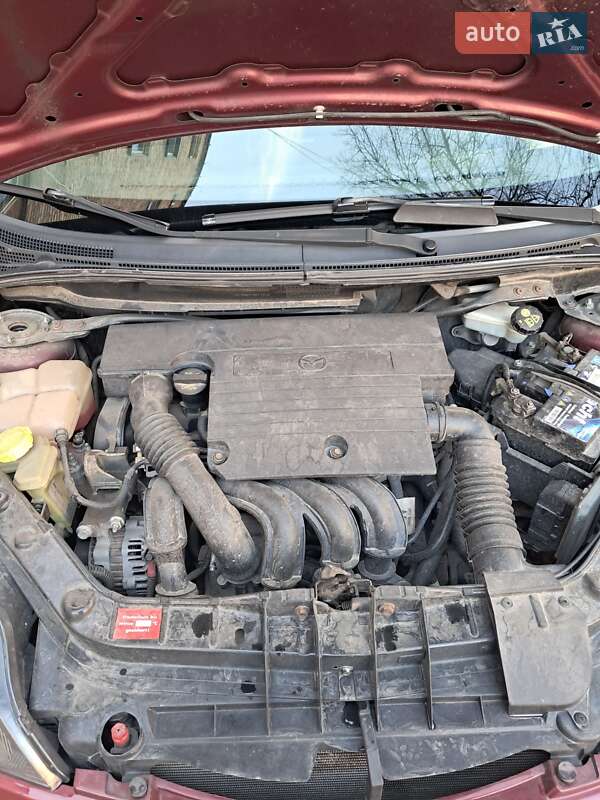 Хэтчбек Mazda 2 2007 в Коростене