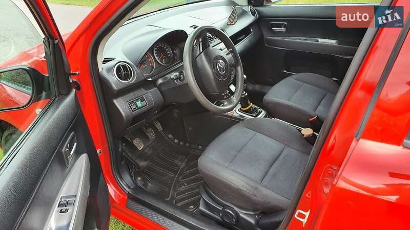 Хэтчбек Mazda 2 2005 в Буче