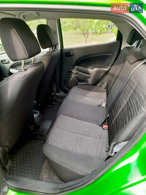 Хэтчбек Mazda 2 2008 в Киеве