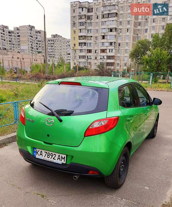 Хэтчбек Mazda 2 2008 в Киеве