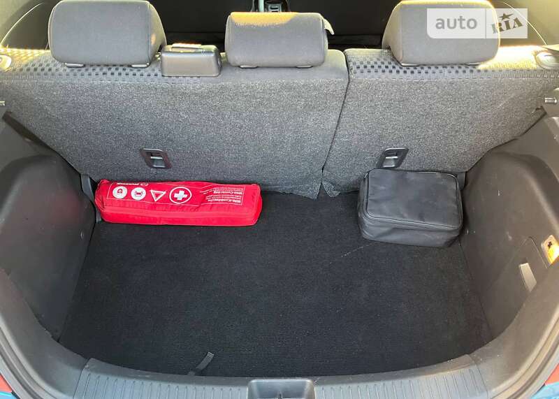 Хэтчбек Mazda 2 2011 в Ровно фото 29 Хэтчбек Mazda 2 2011 в Ровно