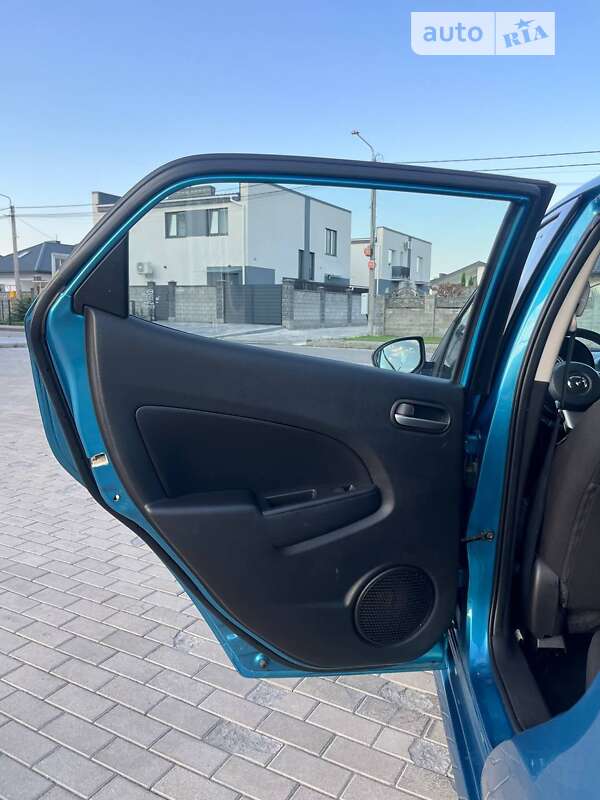 Хэтчбек Mazda 2 2011 в Ровно фото 14 Хэтчбек Mazda 2 2011 в Ровно