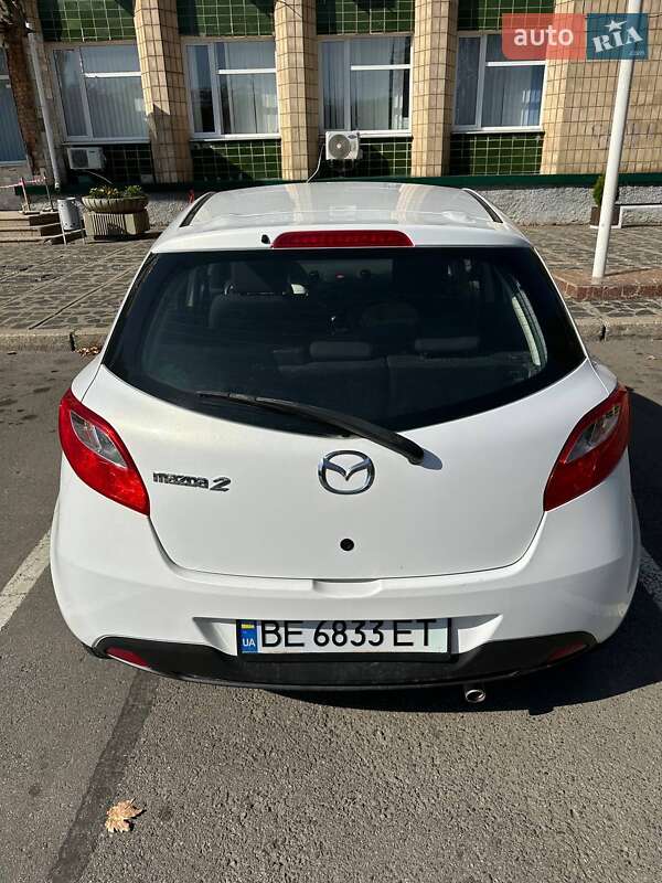 Хэтчбек Mazda 2 2011 в Николаеве