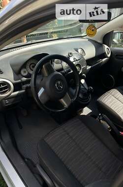 Хетчбек Mazda 2 2008 в Павлограді