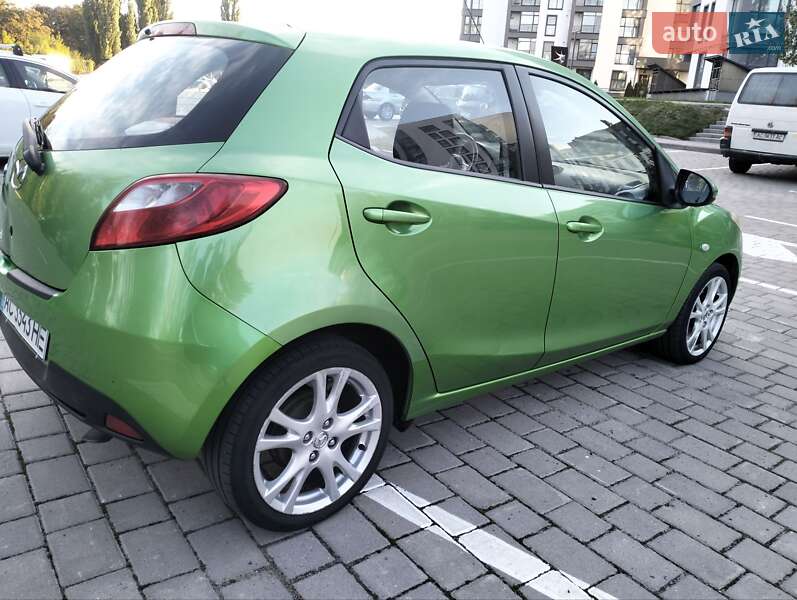 Хетчбек Mazda 2 2008 в Луцьку