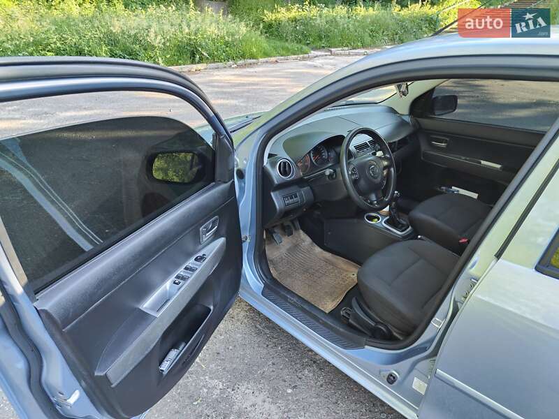 Хэтчбек Mazda 2 2007 в Рава-Русской