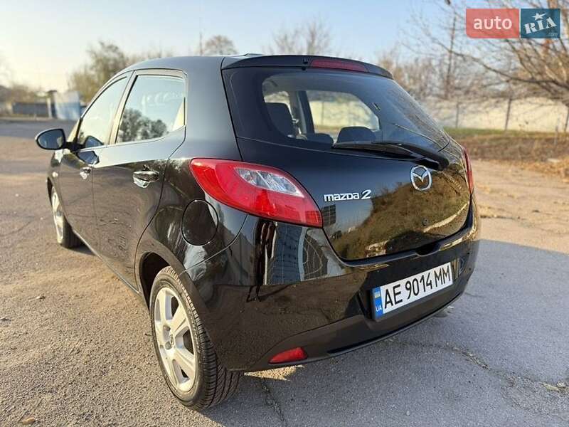 Хэтчбек Mazda 2 2008 в Днепре