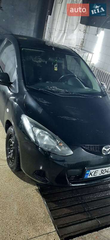 Хетчбек Mazda 2 2009 в Дніпрі