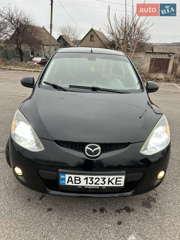 Хэтчбек Mazda 2 2009 в Запорожье