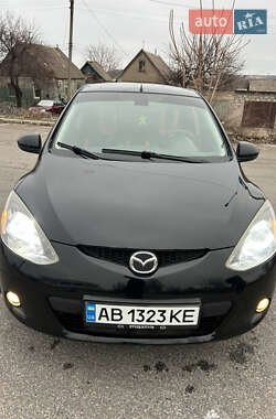 Хэтчбек Mazda 2 2009 в 