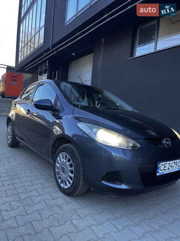 Mazda 2 2010