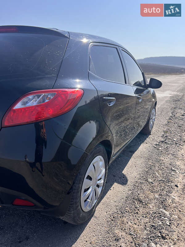 Хэтчбек Mazda 2 2007 в Бережанах