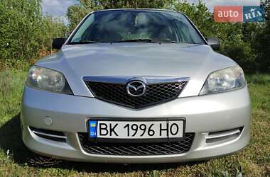Хетчбек Mazda 2 2004 в Рівному