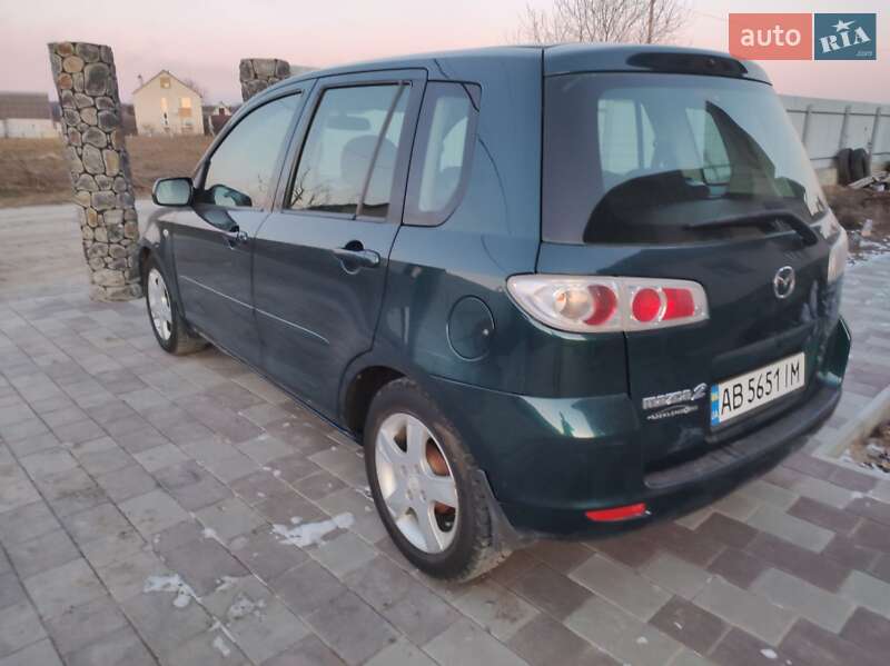 Хэтчбек Mazda 2 2006 в 