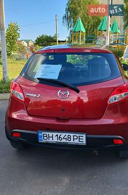 Седан Mazda 2 2014 в 