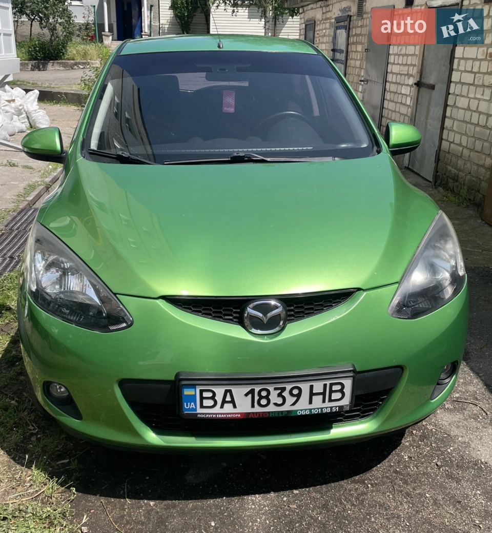 2010 Mazda 2 - мініатюра 10
