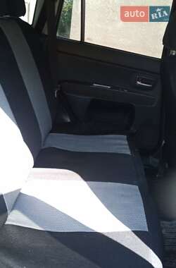 Хэтчбек Mazda 2 2006 в 