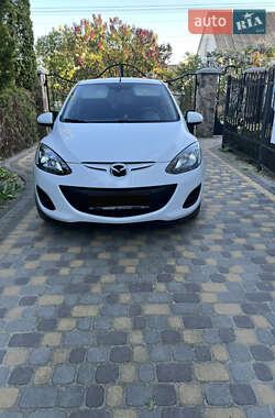 Хэтчбек Mazda 2 2011 в Львове
