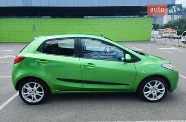 Хэтчбек Mazda 2 2008 в Киеве