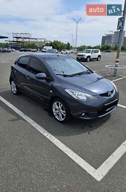 Хетчбек Mazda 2 2008 в Києві